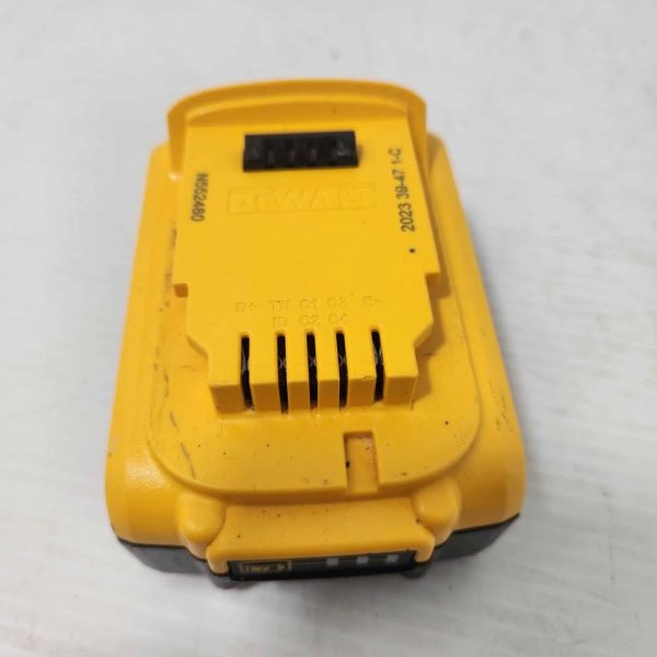 DEWALT 5.0AH 18V BATTERY #GN375494 - Image 9