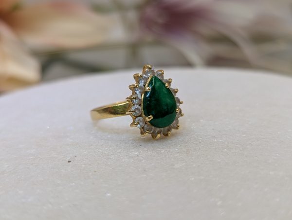 Lady's 18CT Yellow Gold, Green and Clear Stone Dress Ring (3.0gms) - BP369692 - Image 8