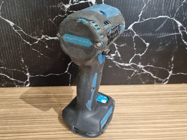 Makita 18V Impact Driver TW370555 - Image 4