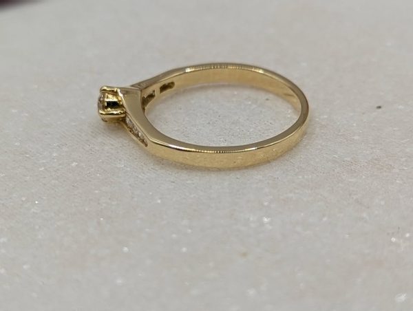 Ladies 18CT Yellow Gold Diamond Solitaire Ring (3.5gms)*REDUCED PRICE* - BP317163 - Image 5