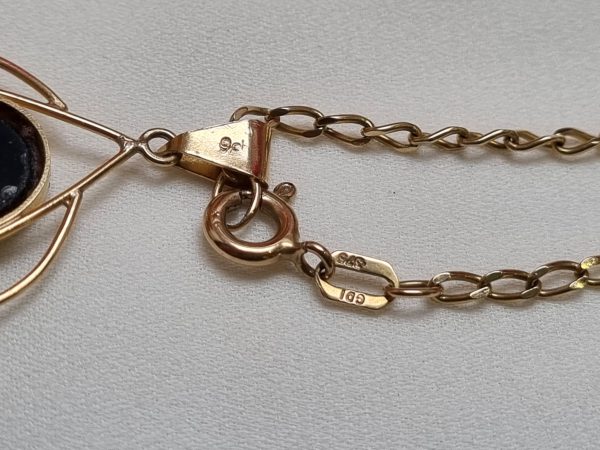 9ct Yellow Gold Necklace with Opalescent Stone TW371049 - Image 6