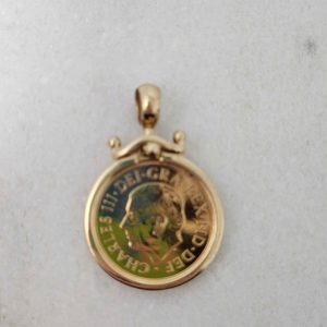 MICHAEL HILL 22CT YELLOW GOLD SOVEREIGN WITH 10CT HOLDER/CLASP #GN375393