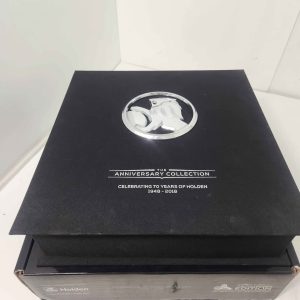 HOLDEN COLLECTABLE BADGE ANNIVERSARY EDITION #GN352282