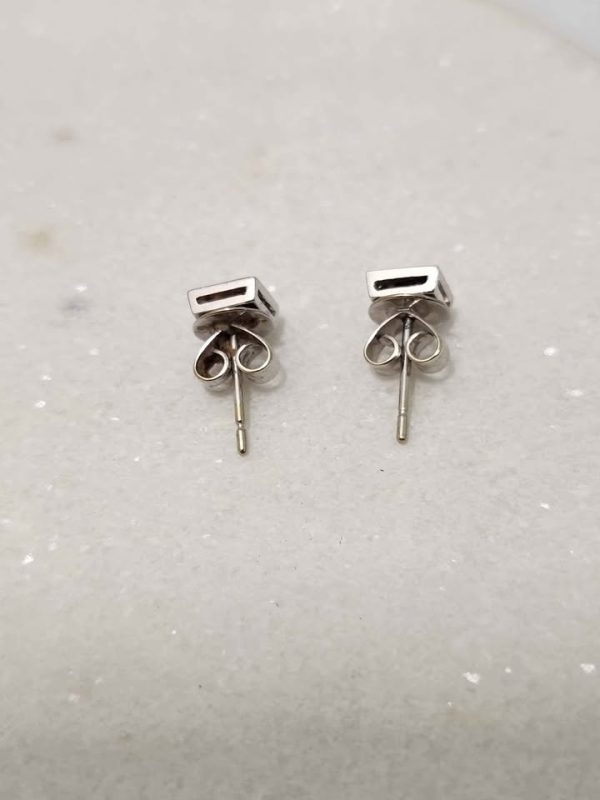 18CT WHITE GOLD P EARRINGS #GN374602 - Image 4