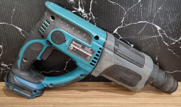 Makita 18V Rotary Hammer Drill TW371483 - Image 6