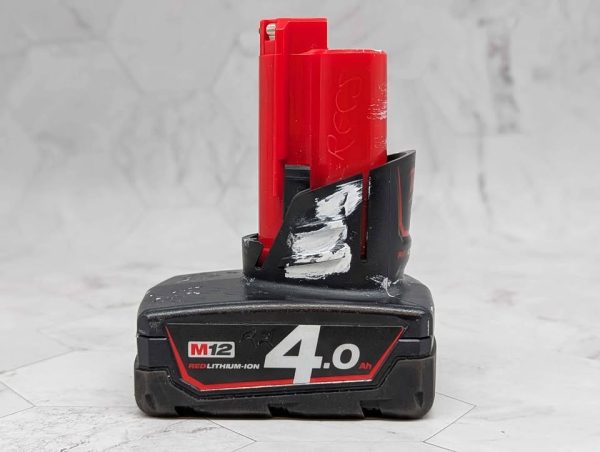 Milwaukee 12V 4.0Ah Battery - BP378076 - Image 3