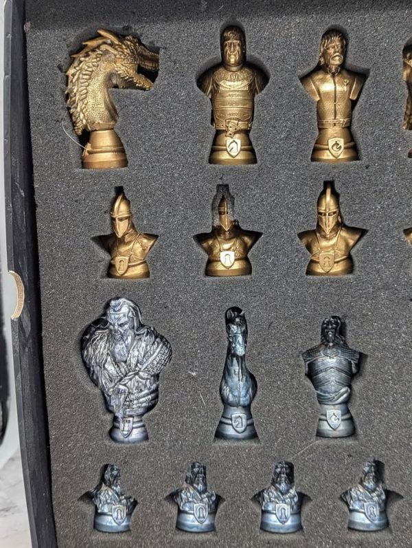 Game of Thrones Collectors Chess Set - BP373716 - Image 12