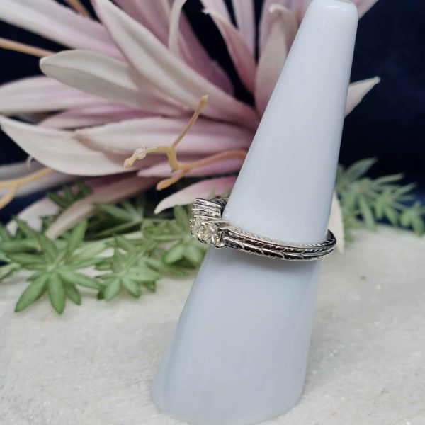 **VALUATED** Ladies 14ct White gold ring with diamonds #GN307885 - Image 8