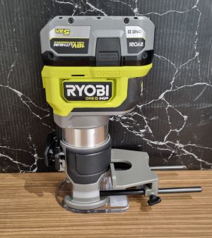 Ryobi 18V Router TW376173