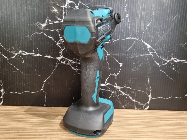 Makita 18V Sander TW264495 - Image 10