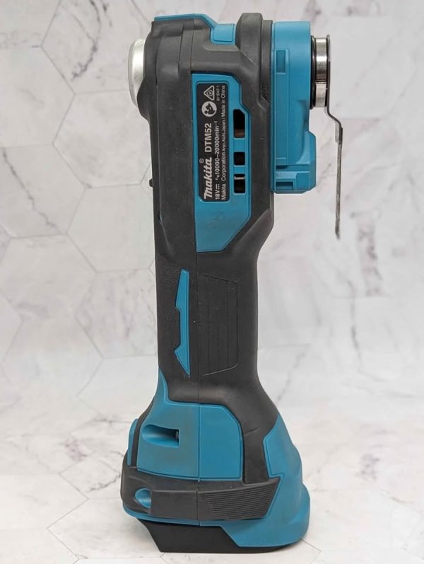 Makita 18V Multi Tool Skin-Only (DTM52) - BP376759 - Image 3