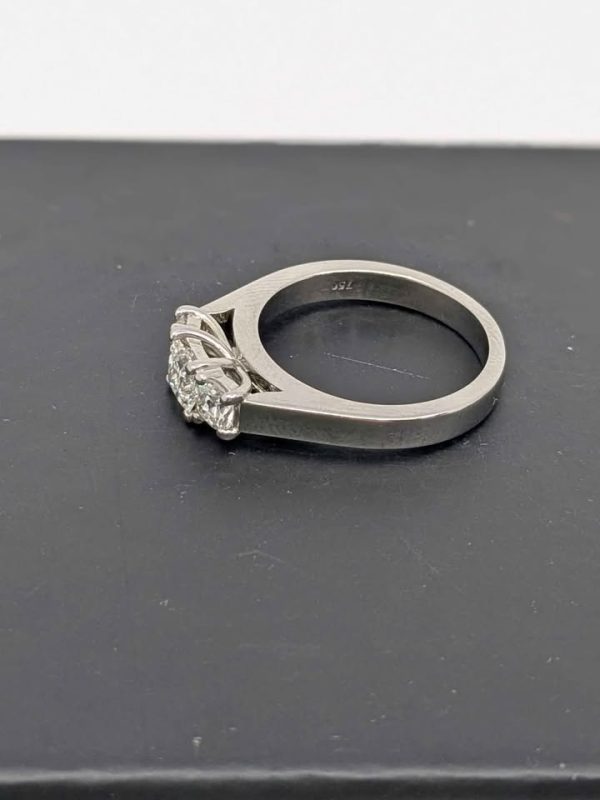 Ladies 18ct White Gold Diamond Trilogy Ring - BL331745 - Image 9