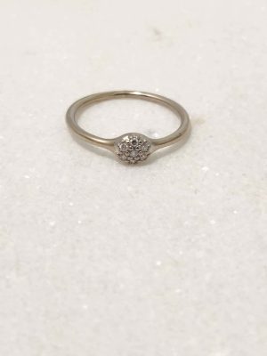 18CT WHITE GOLD RING #GN374604