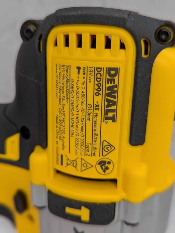 DeWalt 18V XR XRP Hammer Drill Driver Skin-Only (DCD996) - BP376600 - Image 4
