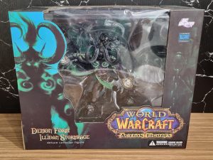 World of Warcraft: Illidan Stormrage Deluxe Collector Figure TW372752