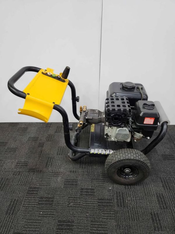 DeWalt 3300 PSI Petrol Pressure Washer - BP371780 - Image 5
