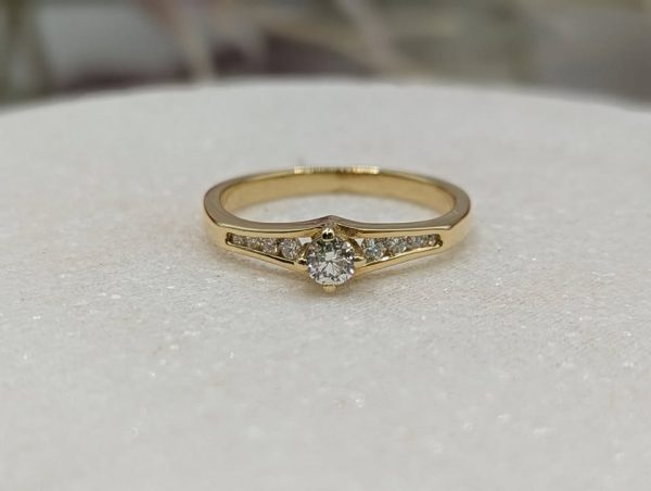 Ladies 18CT Yellow Gold Diamond Solitaire Ring (3.5gms)*REDUCED PRICE* - BP317163 - Image 2