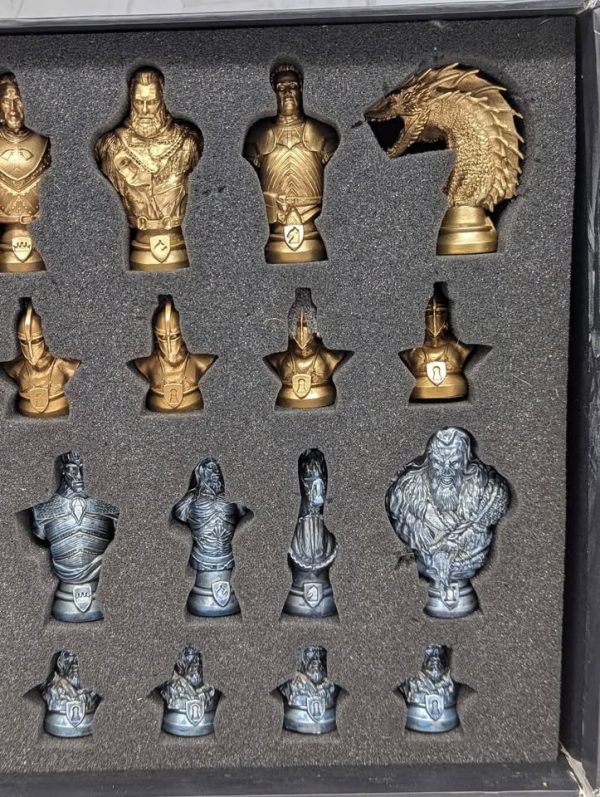 Game of Thrones Collectors Chess Set - BP373716 - Image 14