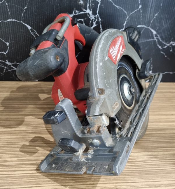 Milwaukee 18V Circular Saw TW371550 - Image 7