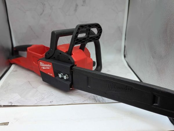 Milwaukee 18V 406mm Chainsaw Skin-Only (M18FCHS) - BP376551 - Image 2