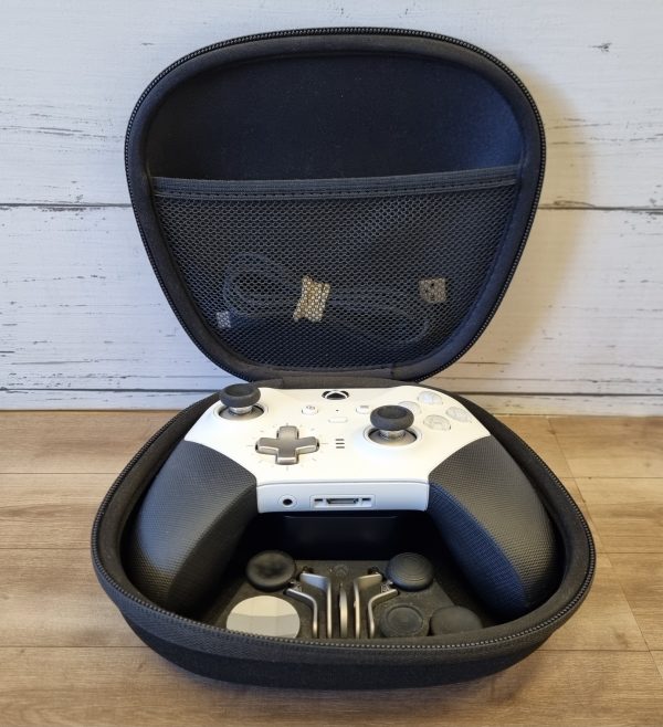 Xbox Elite Series 2 Controller TW376572 - Image 4