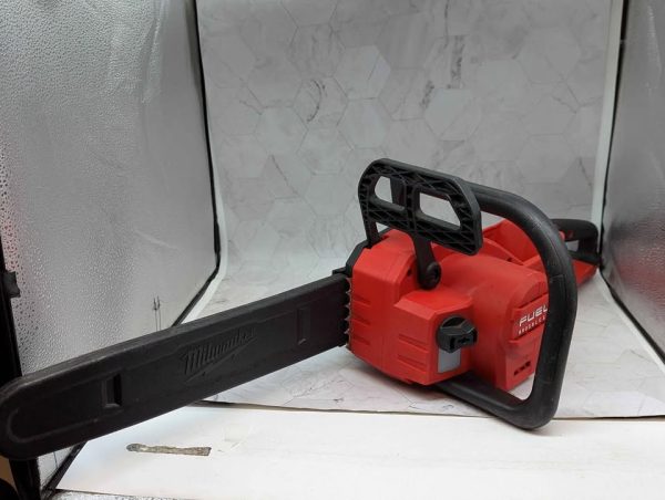 Milwaukee 18V 406mm Chainsaw Skin-Only (M18FCHS) - BP376551