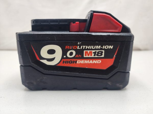 MILWAUKEE BATTERY - Image 8