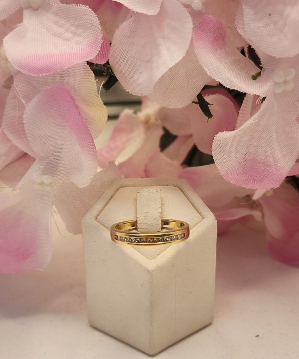 18CT Yellow Gold and Diamond Ring - IP335440 - Image 3