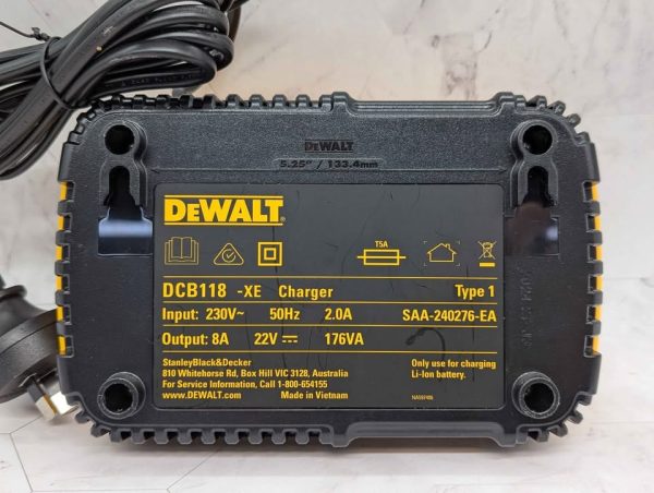 DeWalt 18V XR Fast Battery Charger (DCB118) - BP376601 - Image 5