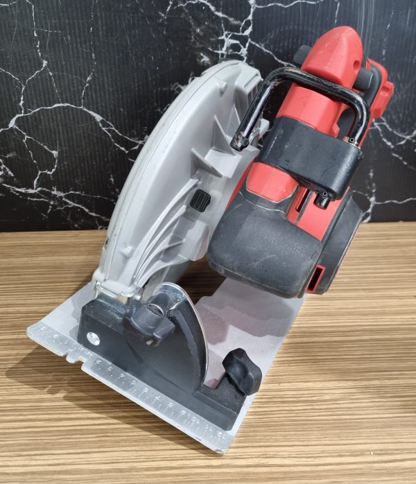 Milwaukee 18V Circular Saw TW368710 - Image 7