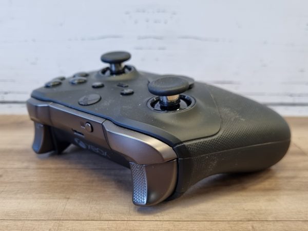 Xbox Elite Series 2 Controller TW376516 - Image 9