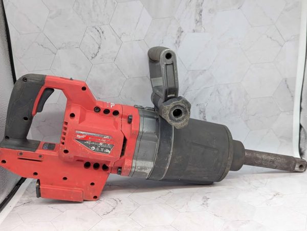 Milwaukee 18V D-Handle Extended Anvil High Torque Impact Wrench Skin-Only (M18ONEFHIWF1D) - BP379806 - Image 3