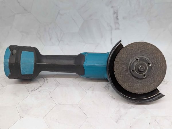 Makita 18V 125mm Slide Switch Angle Grinder Skin-Only (DGA504) - BP370918 - Image 5