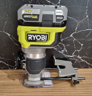 Ryobi 18V Router TW378387