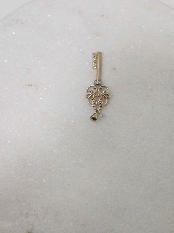 9CT YELLOW GOLD KEY PENDANT #GN373800 - Image 11