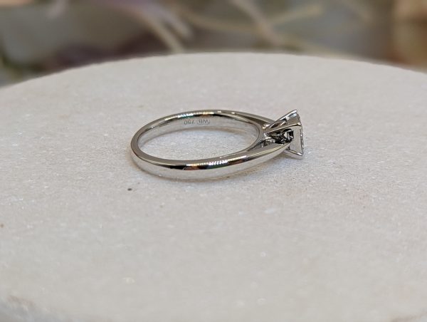 Ladies 18CT White Gold Diamond Solitaire Ring (4.0gms) - BP306383 - Image 3