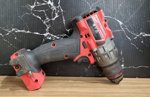 Milwaukee 18V Drill Driver TW371552 - Image 6