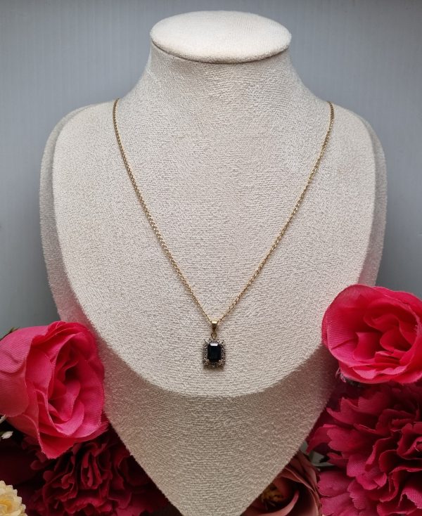 9ct Yellow Gold Necklace with Dark Blue Stone Pendant TW357212