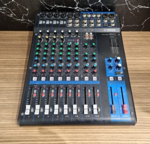 Yamaha 12-Channel Analogue Mixing Console TW326388