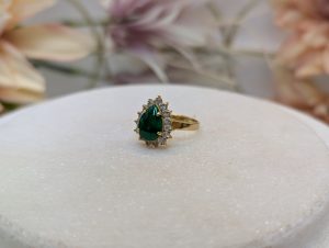 Lady's 18CT Yellow Gold, Green and Clear Stone Dress Ring (3.0gms) - BP369692