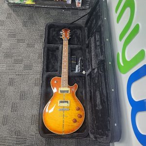 MICHAEL KELLY GUITAR CUSTOM COLLECTION WITH HARD CASE #GN366844