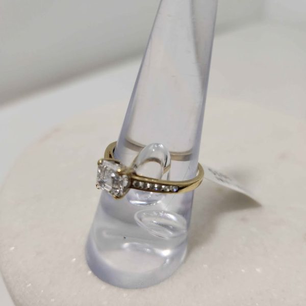 LADIES 9CT GOLD RING #GN373895 - Image 2