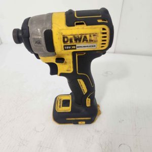 DEWALT IMPACT DRIVER WITH 5.0AH BATTERY AND CHARGER #GN353833