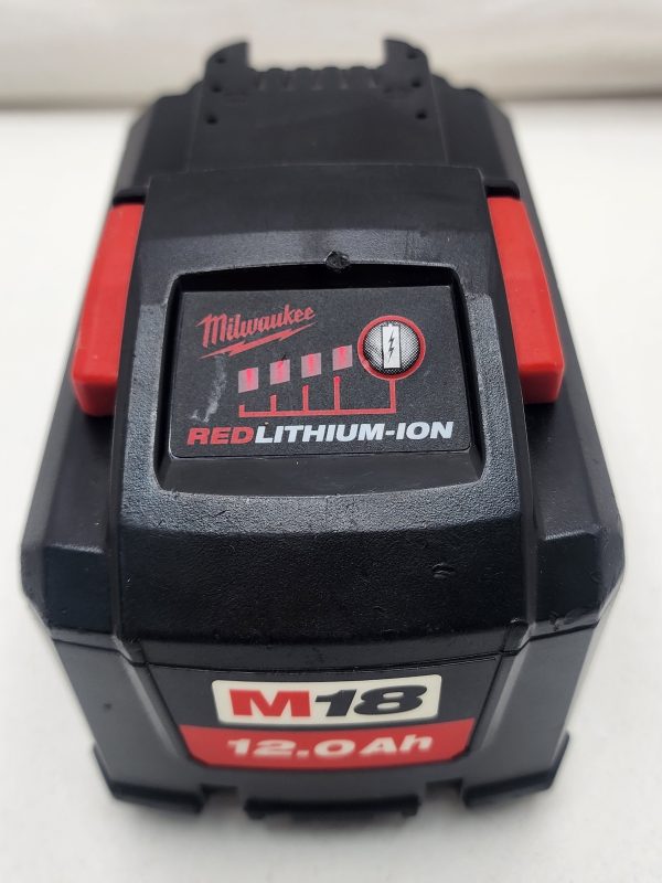 Milwaukee 12AH 18V Battery Lithium-Ion - IP378186 - Image 4