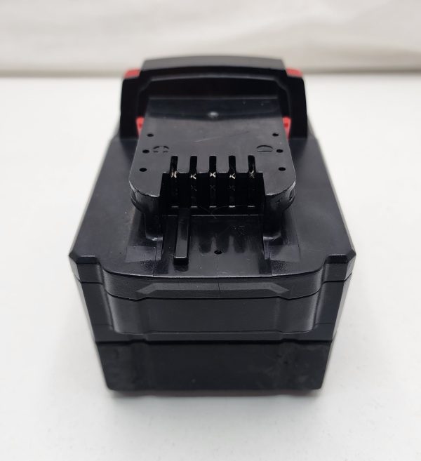 Milwaukee 9AH 18V Battery - IP378175 - Image 8