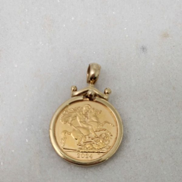 MICHAEL HILL 22CT YELLOW GOLD SOVEREIGN WITH 10CT HOLDER/CLASP #GN375393 - Image 11