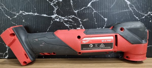 Milwaukee 18V Multi-Tool TW371549 - Image 6
