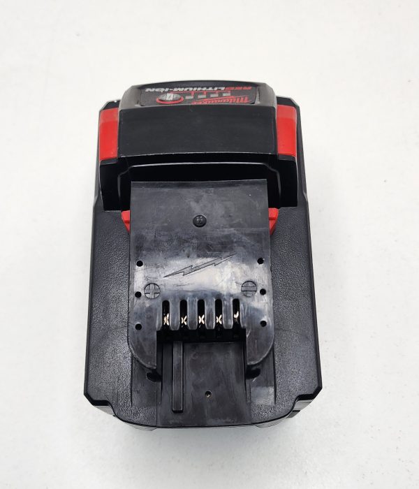 Milwaukee 9AH 18V Battery - IP378175 - Image 6