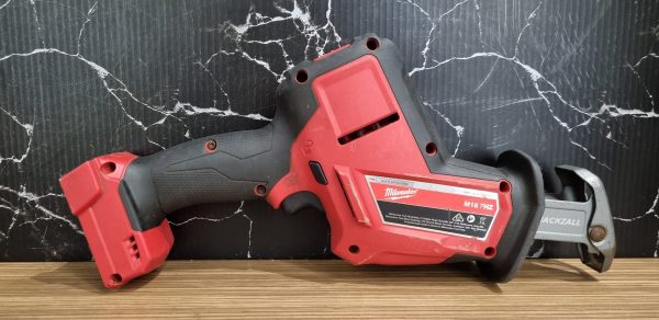 Milwaukee 18V Reciprocating Saw TW375667 - Image 6