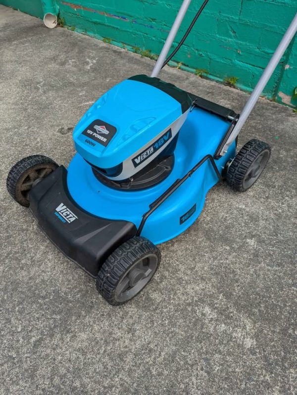 Victa 18V Supercut Electric Mower - BP367066 - Image 4